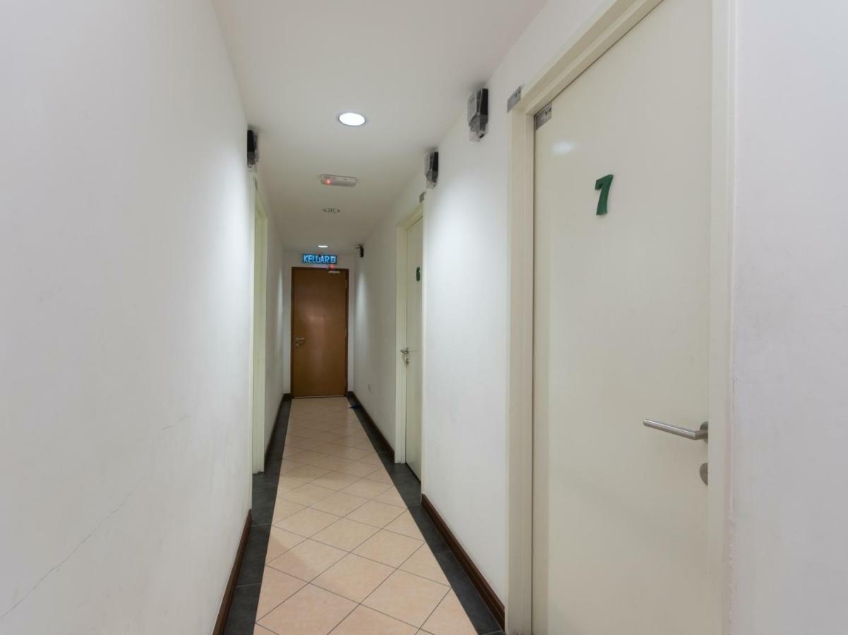 Oyo 89345 Api-Api Gh Hotel Кота Кинабалу Екстериор снимка