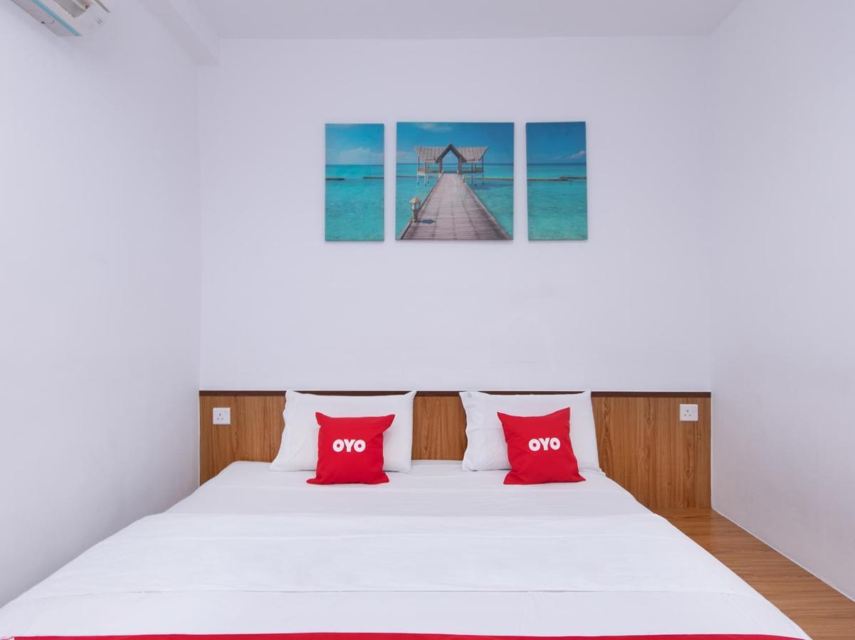 Oyo 89345 Api-Api Gh Hotel Кота Кинабалу Екстериор снимка
