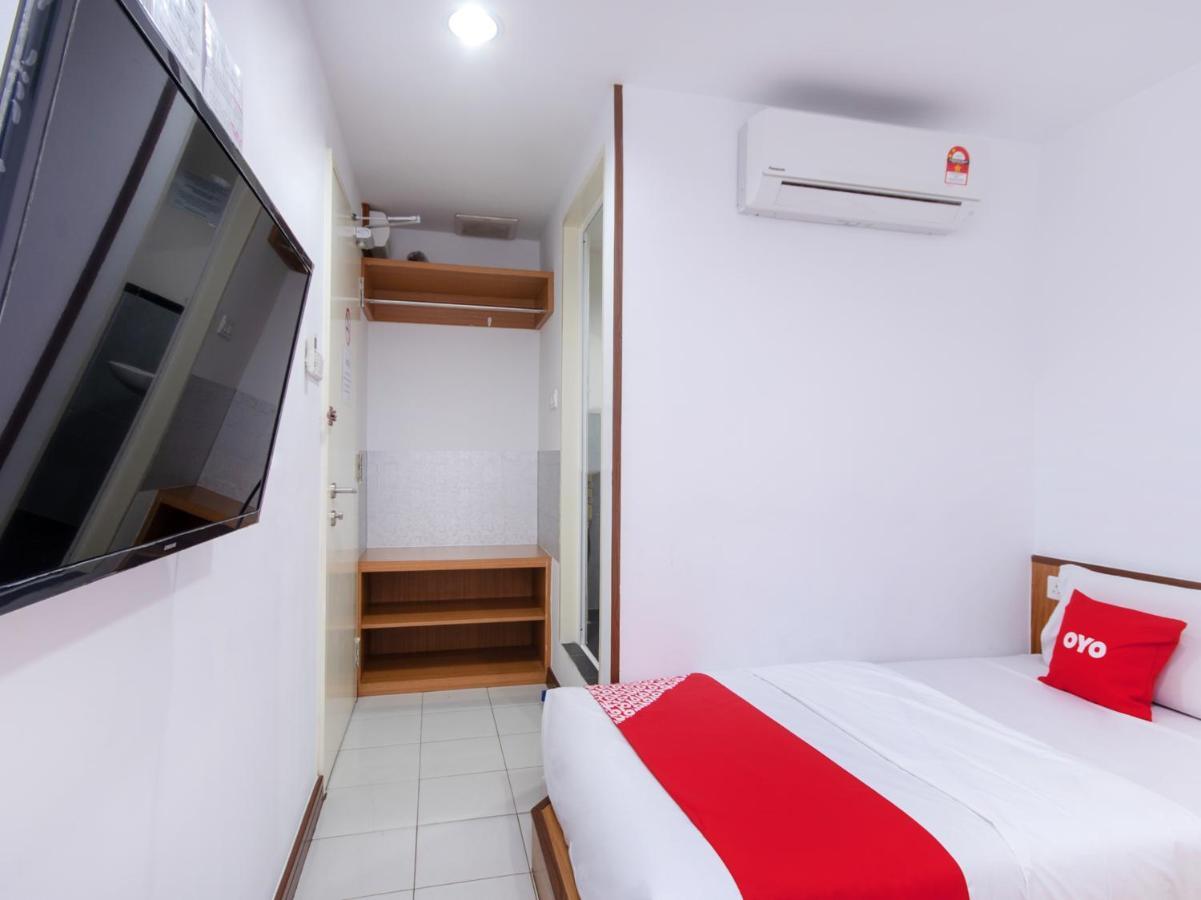 Oyo 89345 Api-Api Gh Hotel Кота Кинабалу Екстериор снимка