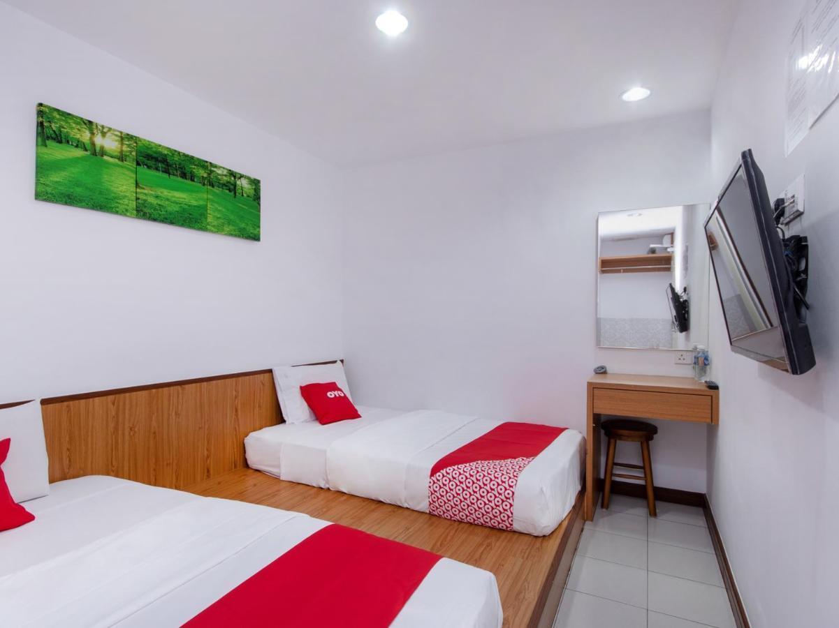 Oyo 89345 Api-Api Gh Hotel Кота Кинабалу Екстериор снимка